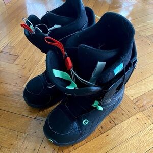 Burton Black and Mint Snowboard Boots